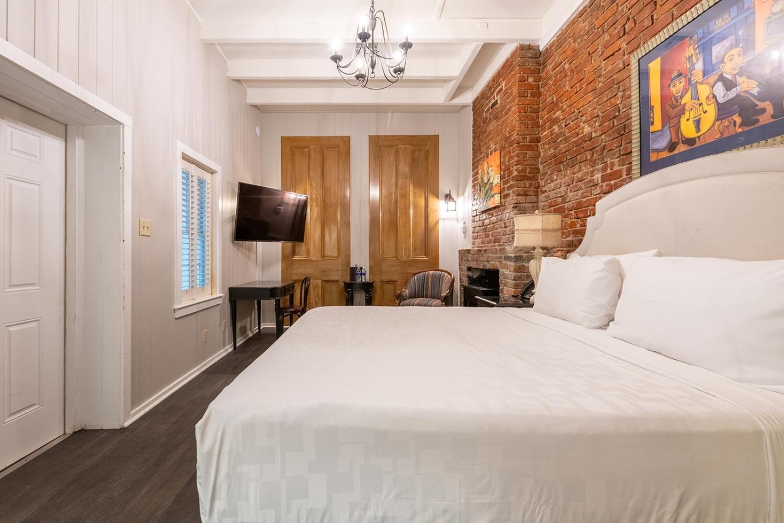 French Quarter Suites Hotel New Orleans Exterior foto