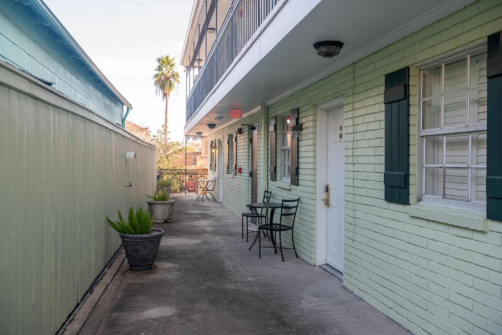 French Quarter Suites Hotel New Orleans Exterior foto