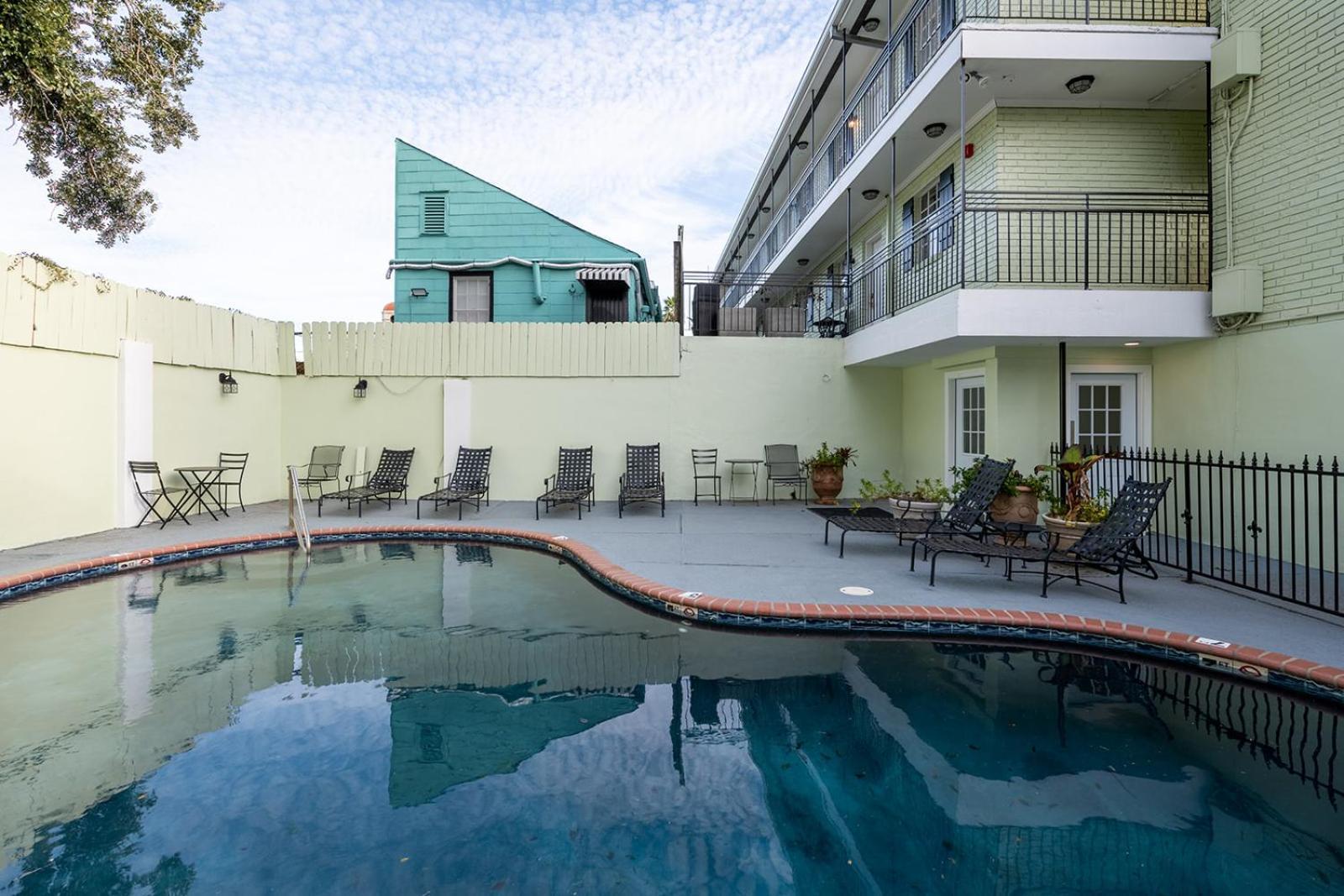 French Quarter Suites Hotel New Orleans Exterior foto